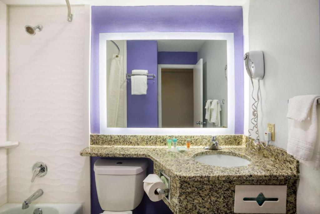 Riverfront Hotel International Falls Extérieur photo