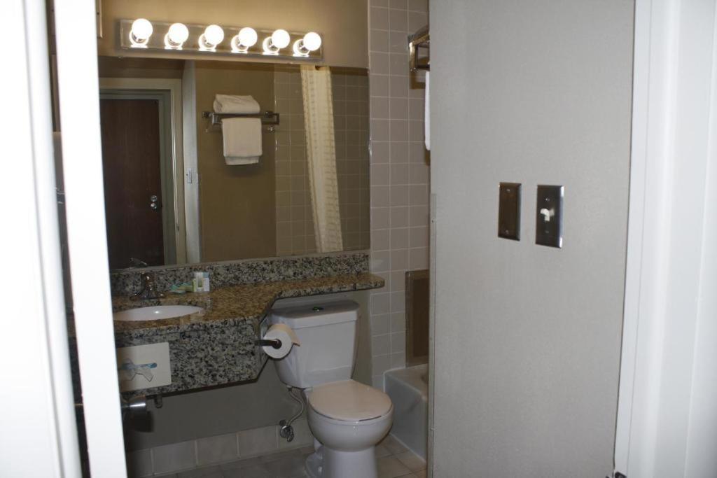 Riverfront Hotel International Falls Extérieur photo