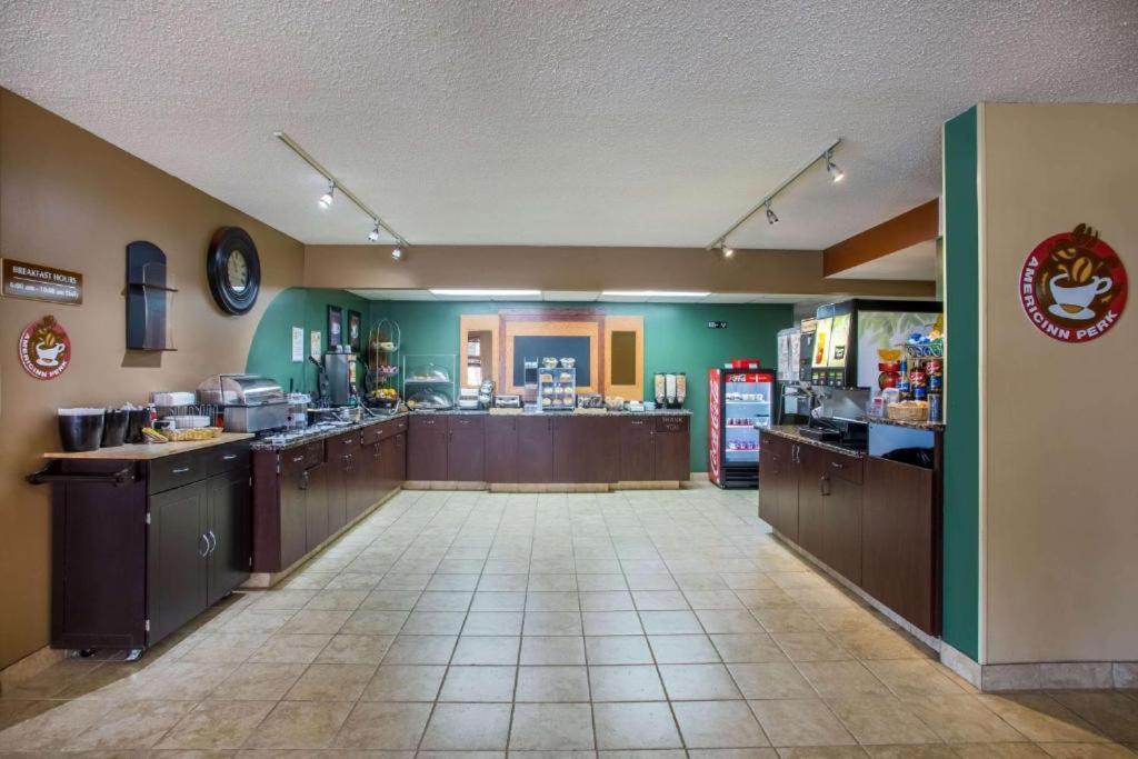 Riverfront Hotel International Falls Extérieur photo