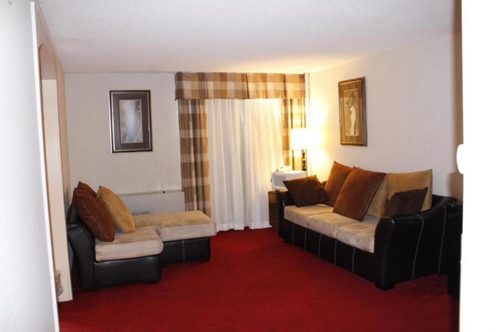 Riverfront Hotel International Falls Extérieur photo